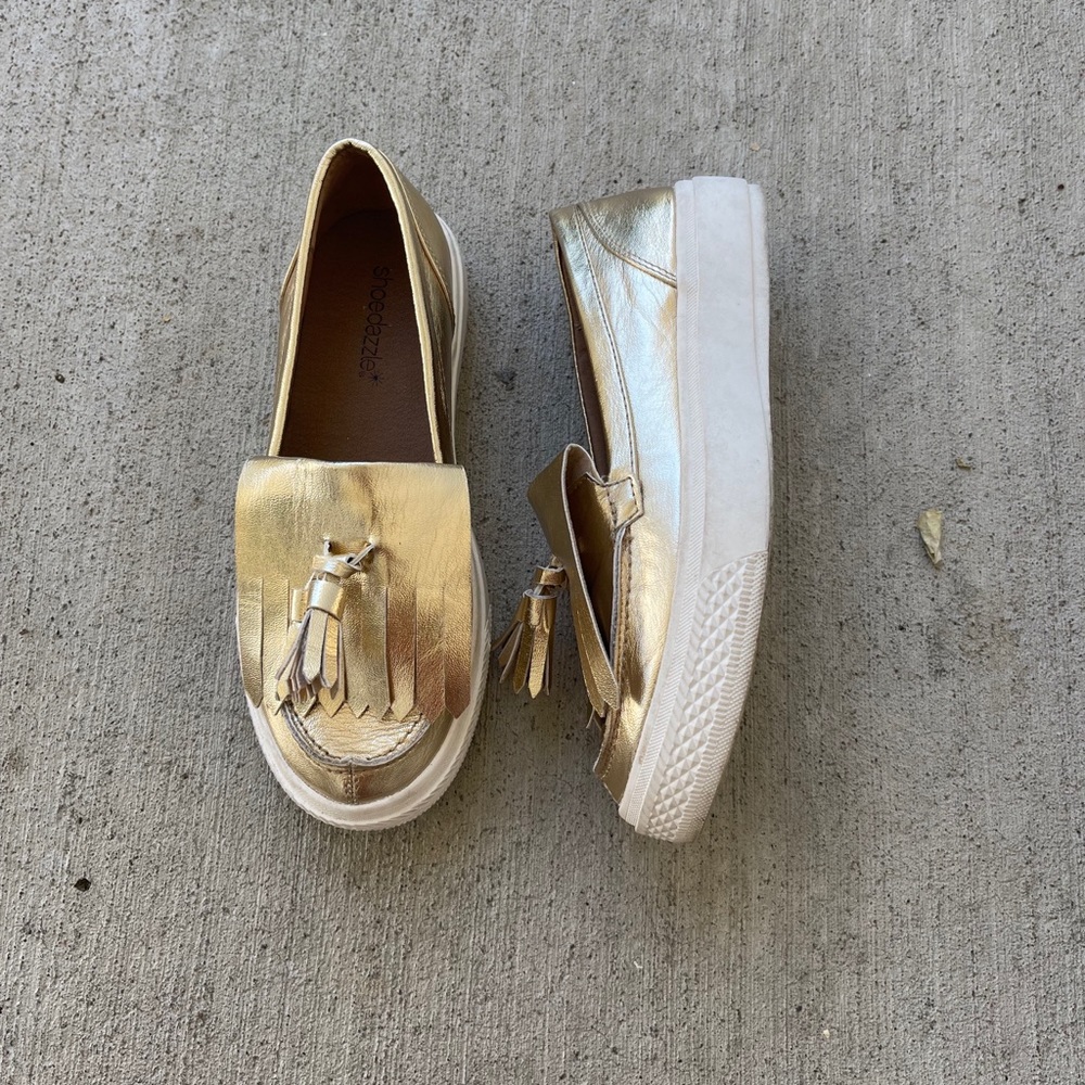 Shoedazzle Fashion Slip On Sneakers